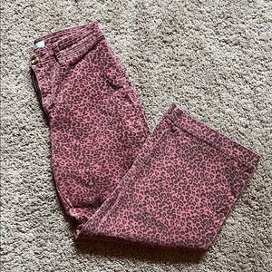 Easel Pink and Brown Leopard Print Size M